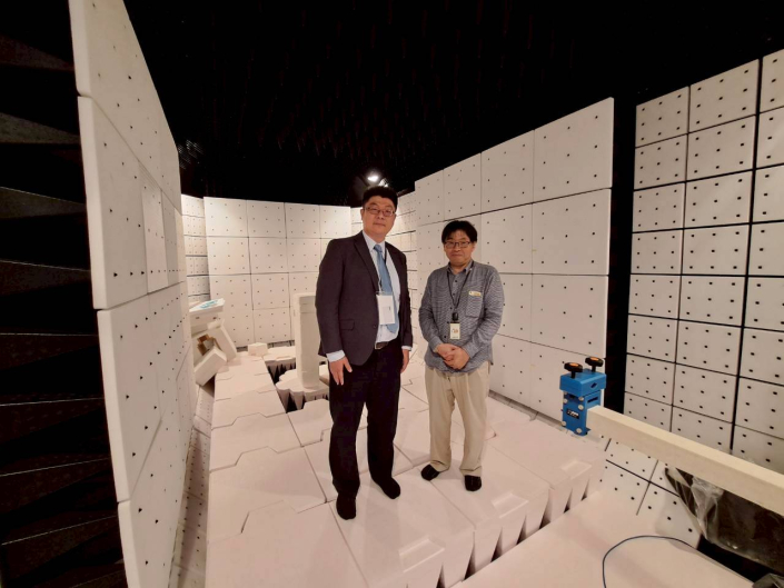 參觀微波實驗室